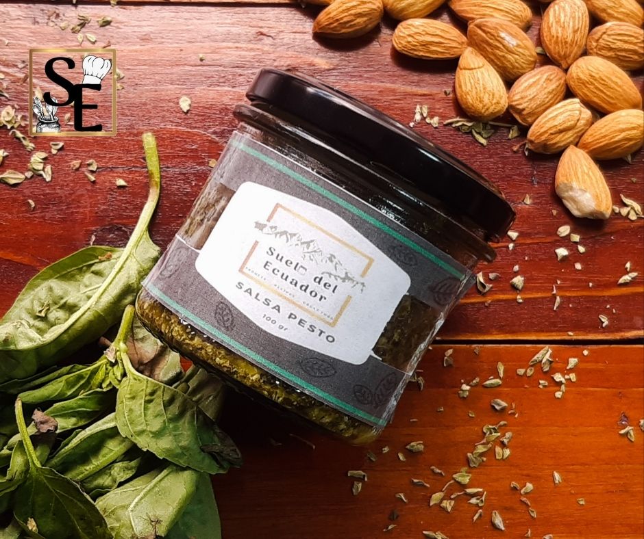Pesto vegetal Pesto verde vegano créditos suelo del ecuador