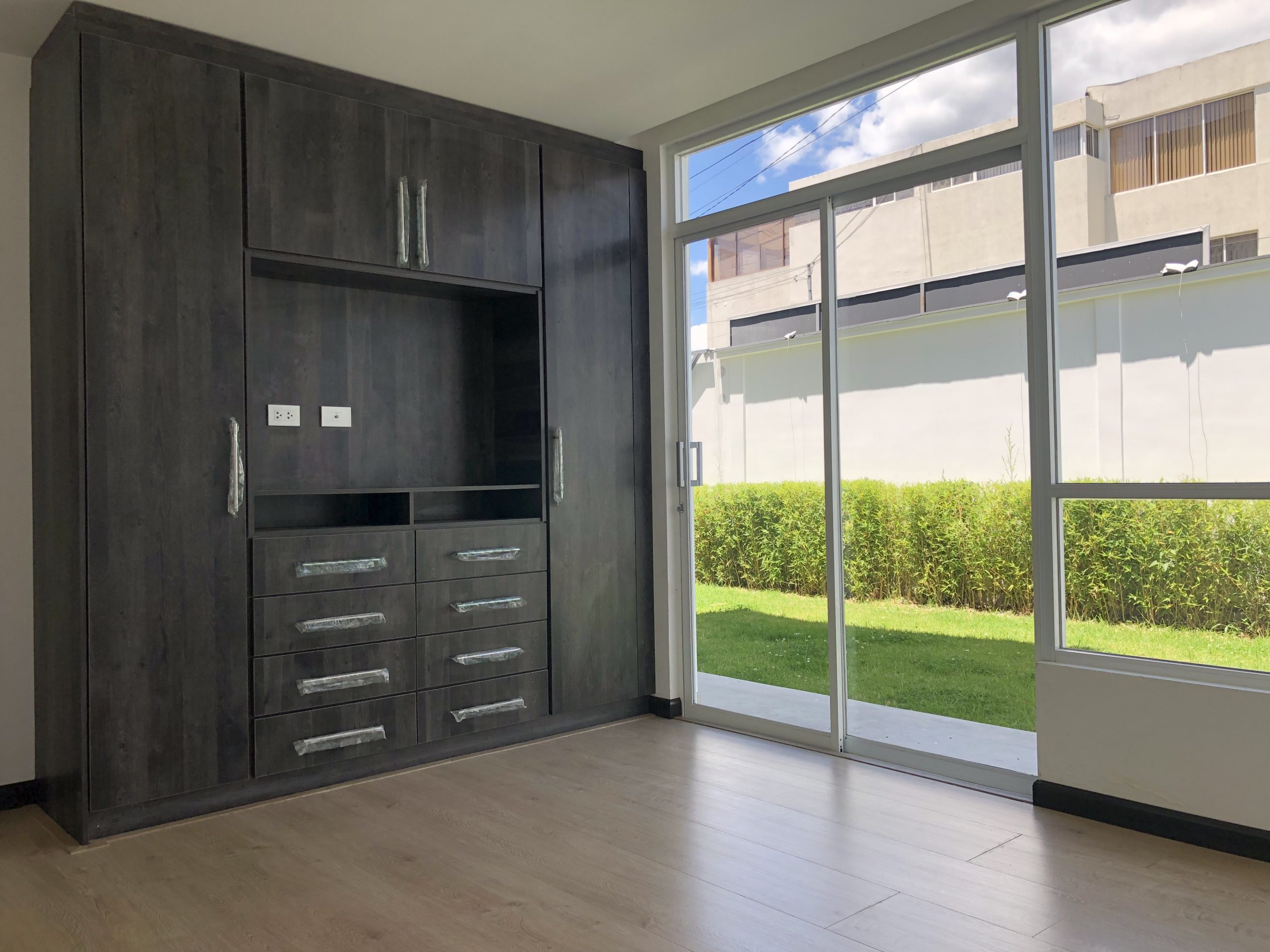 7FD038BB-5BDE-4B27-9DA6-F0737D7A53C2